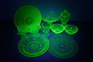 Assorted Green Depression Glass Pieces - Some Uranium