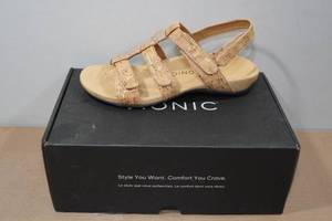 lot 178 image: Vionic Amber Womens Orthotic Sandals -Size 9