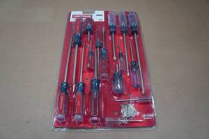 lot 189 image: Craftsman 17-Piece Screwdriver Set