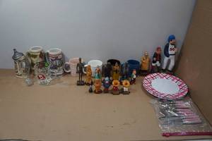 lot 205 image: Assorted Collectables - Figures, Steins, Dishes