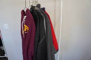 lot 263 image: 7 Mens Tops - Sports Teams, Wild, Timberwolves, Gophers, Twins
