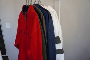 lot 264 image: 9 Mens Sweatshirts