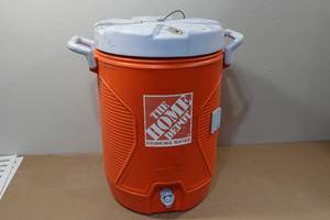 lot 272 image: Rubbermaid Home Depot Water Jug