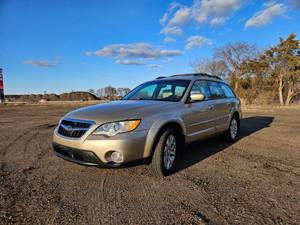 lot 9 image: 2008 Subaru Outback