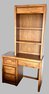 lot 44 image: Solid Oak Desk with Bookshelf