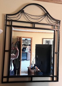 lot 16 image: Hillsdale Camelot Metal Mirror