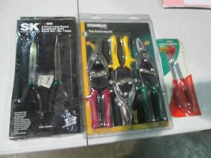 lot 31 image: S&k 2pc long reach Compound joint p...