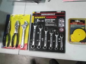 lot 38 image: 3pc 8in Pliers & Wrench set, 6pc SA...