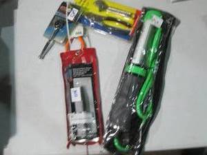 lot 54 image: Assortment of hand tools and Flores...