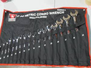 lot 113 image: 14pc High Polished Metric Combinati...