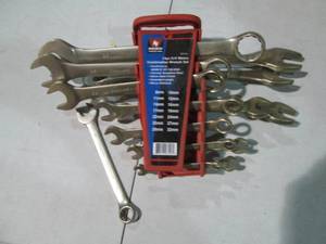 lot 120 image: 14pc Metric Combination wrench set ...