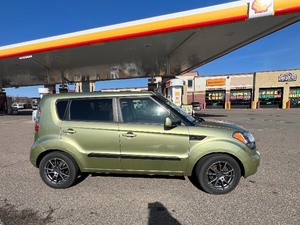 lot 8 image: 2011 Kia Soul