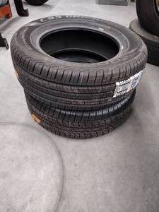 lot 31 image: 1 New Cooper CS Grand Touring Tire 22560 R16 and 1 General Tire Altimax RT 43 22560 R16