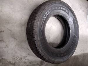 lot 33 image: 1 Firestone Destination tire P23570R 16 LE2