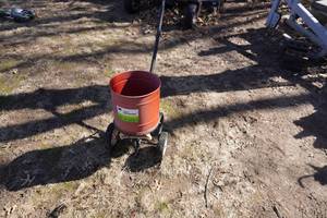 lot 39 image: Sears Brand Broadcast Lawn SeedFertilizer Spreader