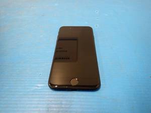 lot 29 image: Apple&nbspiPhone SE (2020) A2275  64GB of storage  Cellular Carrier Unlocked  Includes Charging Cable 