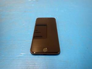 lot 33 image: Apple&nbspiphone 8 A1863  64GB of storage  Cellular Carrier Unlocked  Includes Charging Cable  light scratches on screen 