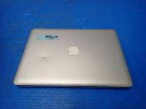 lot 62 image: Apple&nbspMacBookPro9,2 Laptop &nbspINTEL CORE I5-3210M 2.5 Ghz  4GB DDR3 RAM  500GB HD  13.3 screen with 1280 x 800 Resolution  Includes IOS and Charging Cable 