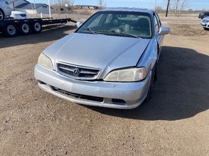 lot 18 image: 1999 Acura TL