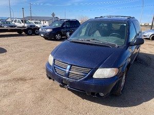 lot 20 image: 2005 Dodge Grand Caravan