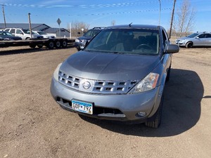 lot 13 image: 2005 Nissan Murano