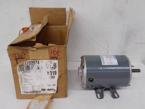 lot 5 image: 34 Hp Marathon Motor 3 ph