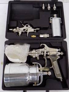 lot 6 image: Automative Spray Gun Kit