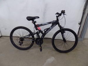 lot 46 image: 3 - Bikes Need TLC