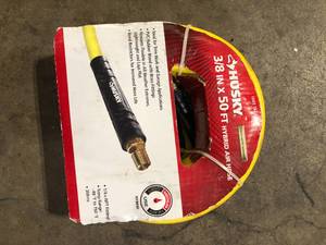 lot 21 image: Husky 38 in. x 50 ft. Hybrid Air Hose   Customer Returns See Pictures