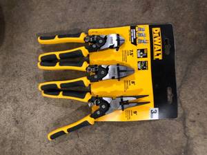 lot 40 image: DEWALT Compound Plier Set (3-Pack)   Customer Returns See Pictures