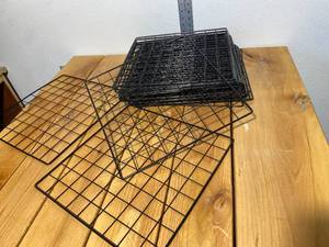 lot 28-B2025 image: 20 Pieces of 14 inch Square Black Grid
