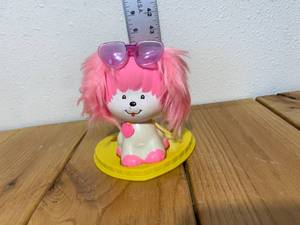lot 34-B2025 image: Vintage 1982 Mattel Poochie I Love You Stamp