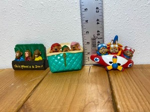 lot 36-B2025 image: (3) Sets of 4 Vintage GiftCo Refrigerator Magnets No See, Hear, Speak Monkeys in Log, 3 High Flying Furry Animals in a Plane and 3 Bears in a Bed