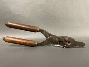 lot 7T image: Antique 38-55 Bullet Mold with Wooden Handles - Winchester Attribution