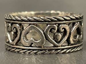 lot 18R image: Sterling Silver Heart Ring Size 10