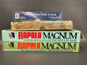 lot 19T image: Vintage Fishing Lures Lot Bobbie Bait, Rapala & More