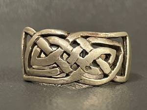 lot 47R image: Celtic Knot Silver Ring, Intricate Design, Sz 8.75