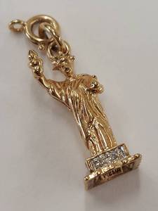 lot 66R image: Gold Plate Sterling Silver Statue of Liberty Charm with Clear Stones