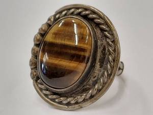 lot 84R image: Vintage Sterling Silver Tigers Eye Ring ARL 925