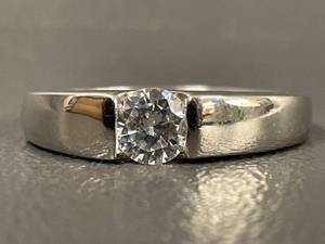 lot 155R image: Sterling Silver Elegant Solitaire Ring in US Size 8
