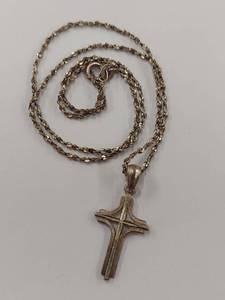lot 163R image: Elegant 925 Sterling Silver Cross Necklace