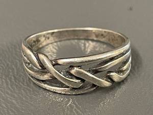lot 207R image: Sterling Silver Twisted Knot Ring