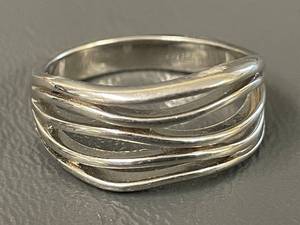 lot 208R image: Sterling Silver Wave Ring