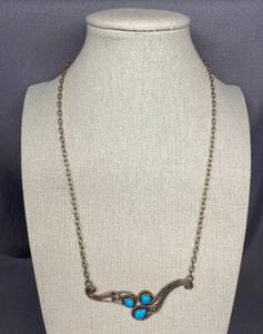 lot 21B image: Vintage Sterling Silver Native American Style 925 Turquoise Necklace