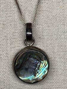 lot 37B image: Sterling Silver 925 Necklace with Abalone Shell Pendant