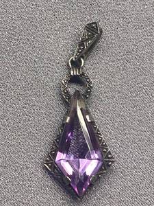 lot 57B image: Vintage Art Deco 83.5% Silver 835 Purple Pendant