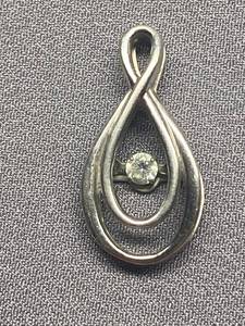 lot 61B image: Sterling Silver 925 Loop Pendant