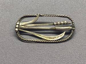 lot 72B image: Vintage Artistic Sterling Silver 925 Brooch 5.77 Grams