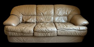 lot 71 image: Tan Leather Sofa  Couch