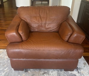 lot 10B image: Divani Chateau d Ax Leather Chair